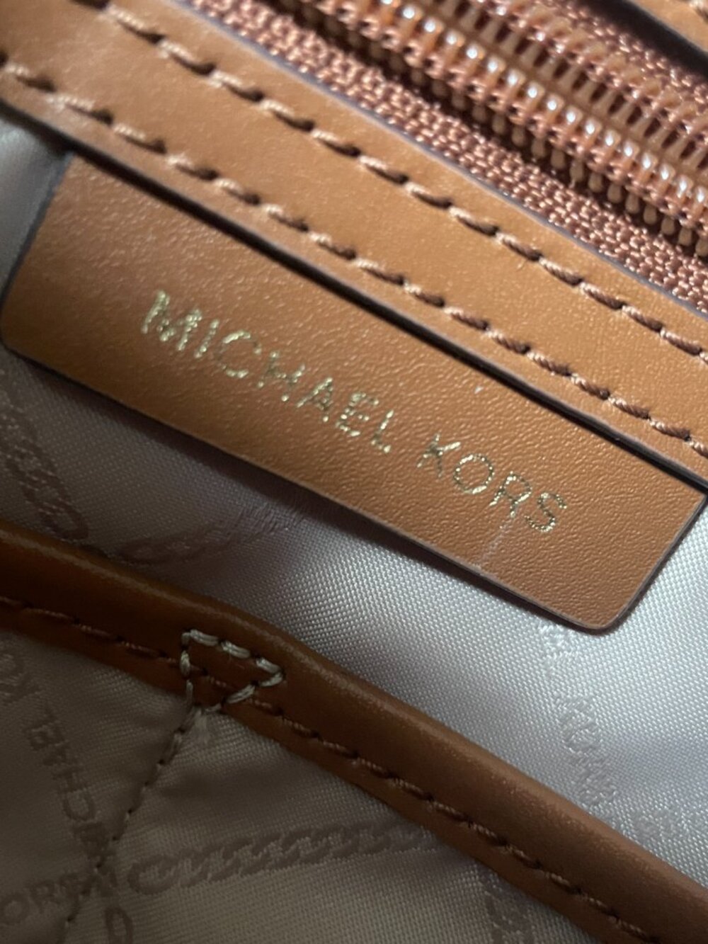 Michael Kors Voyager East/West Tote Pink Color-blocked signature logo - Picture 14 of 16
